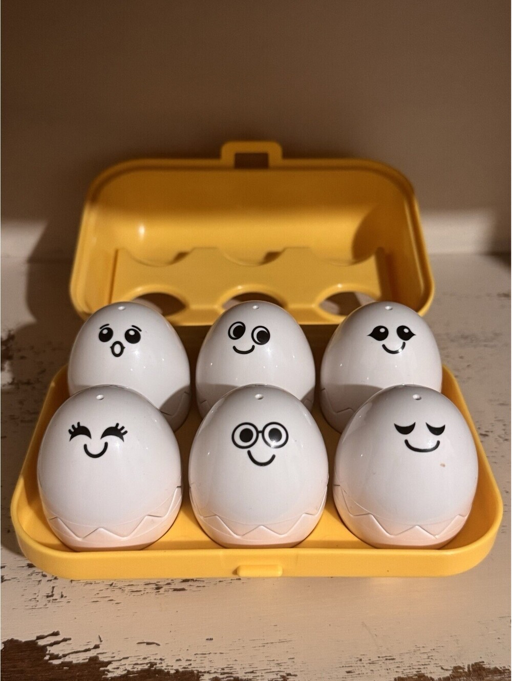 Vintage 1993 TOMY Hide N Squeak Eggs Complete 6 Egg Shape Sorter Toddler Toy